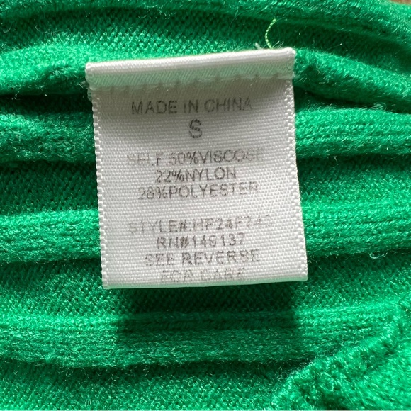 Altar’d State Size Small Kelly Green Ribbed Mock Neck Cropped Knit Sweater - Picture 4 of 4